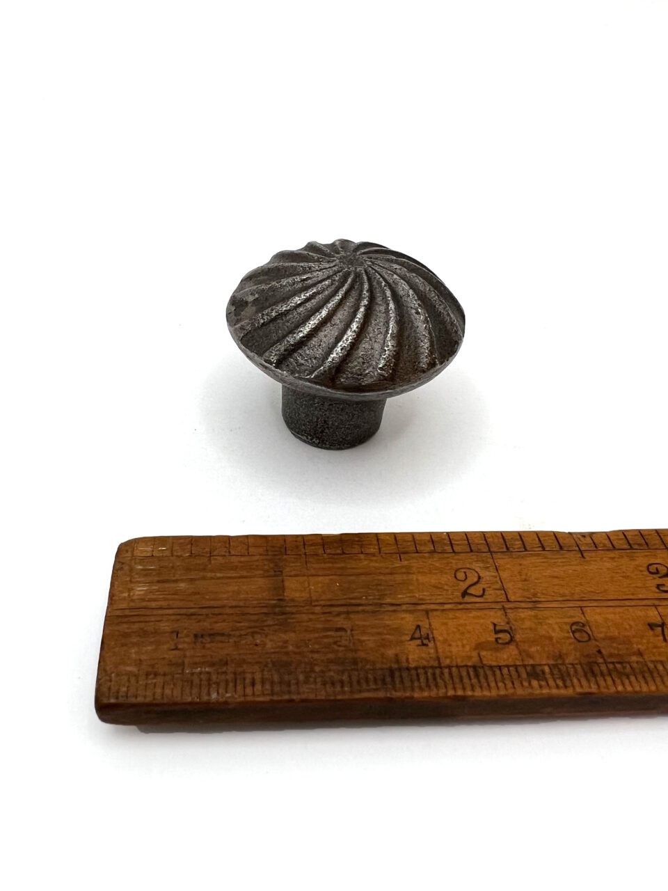 Knob Cupboard SWIRL Cast Antique Iron 38mm Large - Image 2