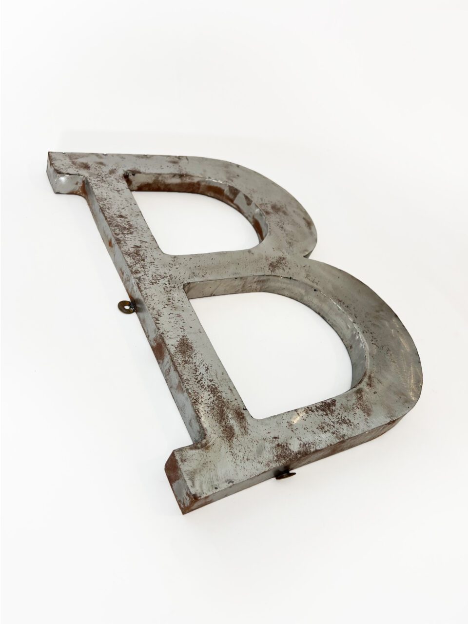 Wall Mounted Letter 'B' Antique Finish 400mm 16" High - Image 3