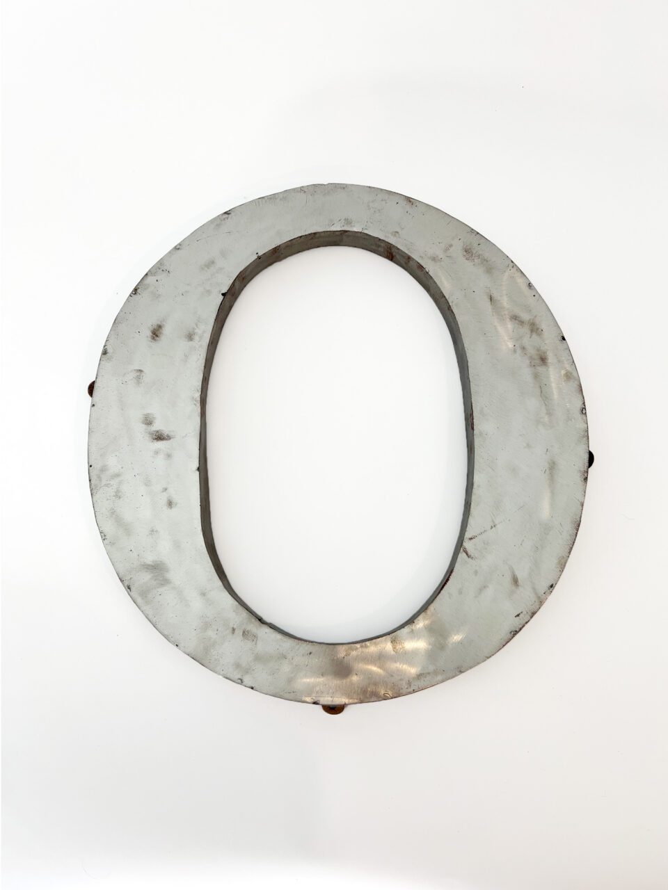 Wall Mounted Letter 'O' Antique Finish 400mm 16" High - Image 3