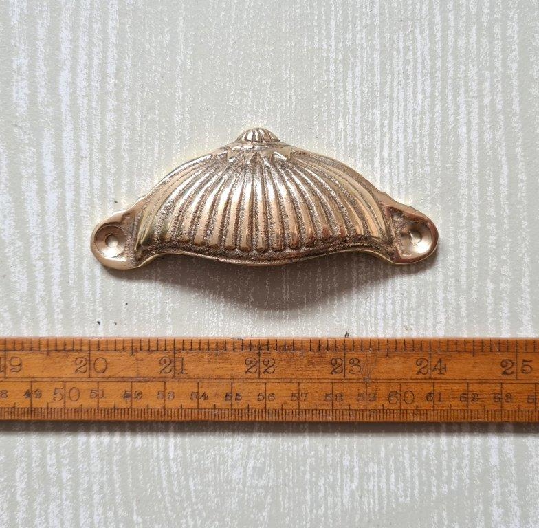 Cup Handle Ridged Sunrise Design Brass TERRANOVA 100mm - Image 2
