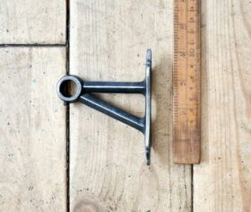 Hook Rail Tapestry Curtain Rail Bracket Solid Grub Screw Cast Ant Iron Takes 15mm Rod