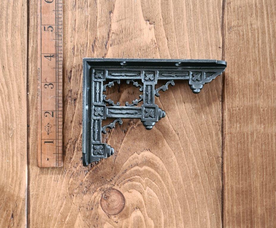 Shelf Bracket TEMPLE Design Cast Antique Iron 90 x 125mm - Image 2