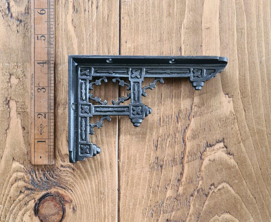 Shelf Bracket TEMPLE Design Cast Antique Iron 100 x 150mm