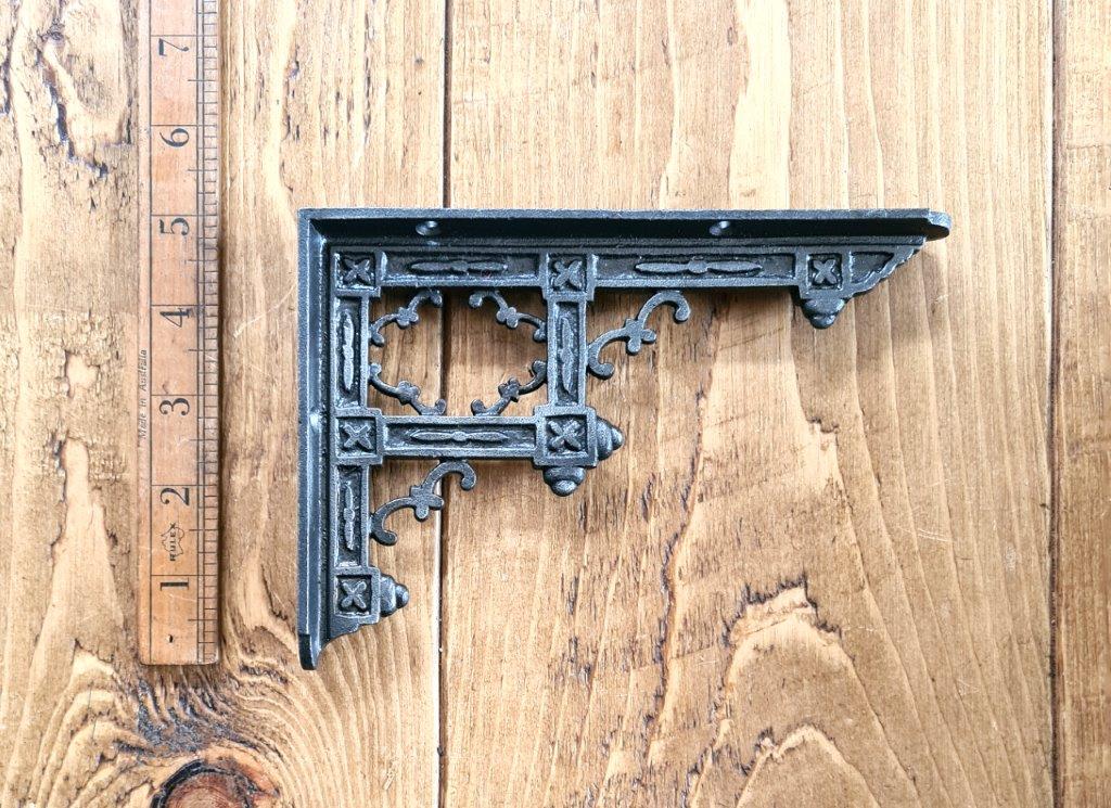 Shelf Bracket TEMPLE Design Cast Antique Iron 125 x 180mm - Image 2