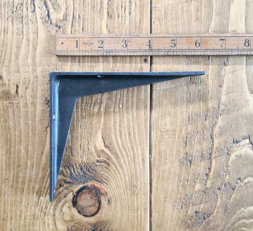 Shelf Bracket PLAIN VOLE Design Cast Antique Iron 125mm x 150mm - Image 2