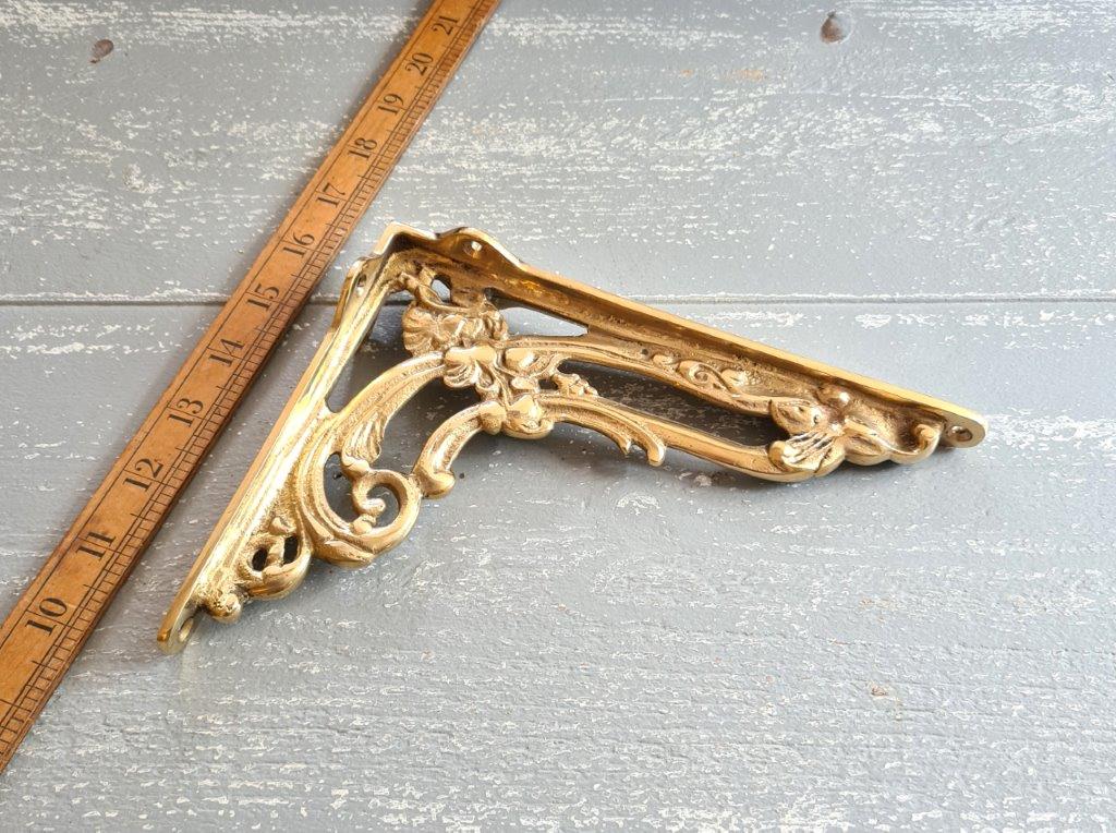 Shelf Bracket Victorian Flower Solid Brass 150mm x 200mm - Image 2