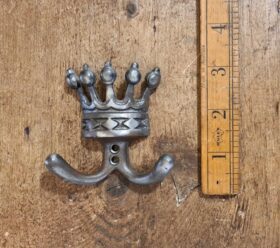 Double Robe Hook KING'S CROWN Small Cast Ant Iron 75 x 75mm