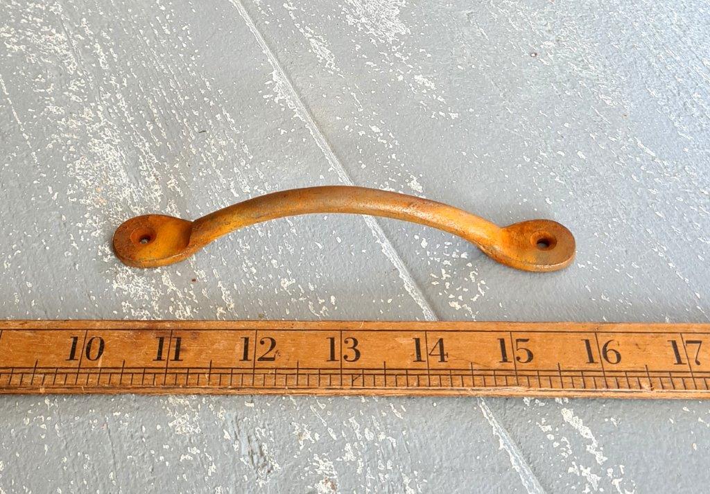 Bow Handle Penny Cast Iron Rust Iron 150mm / 6"
