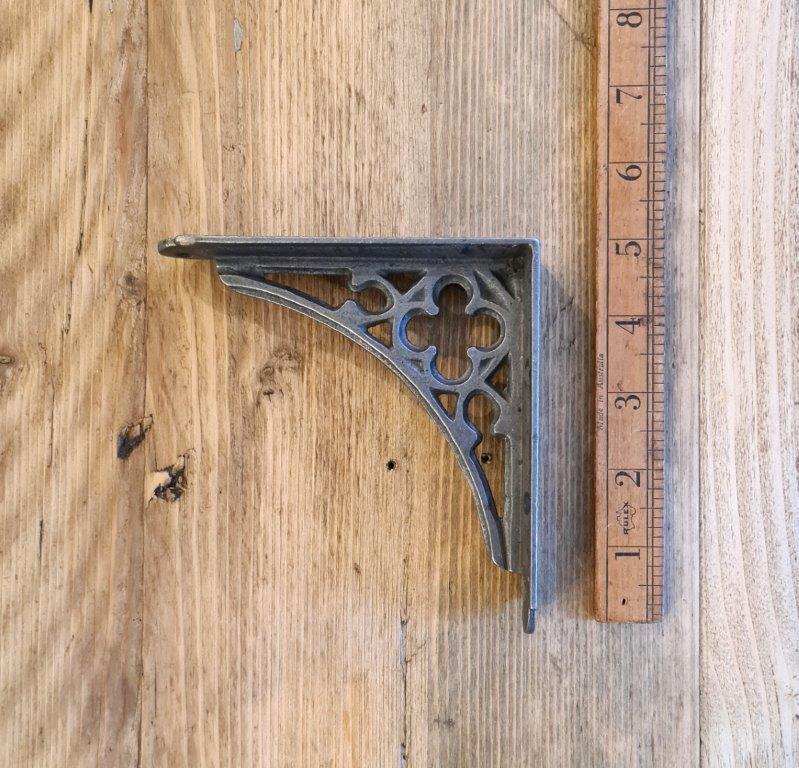 Shelf Bracket GOTHIC Design Cast Antique Iron 125mm x 125mm