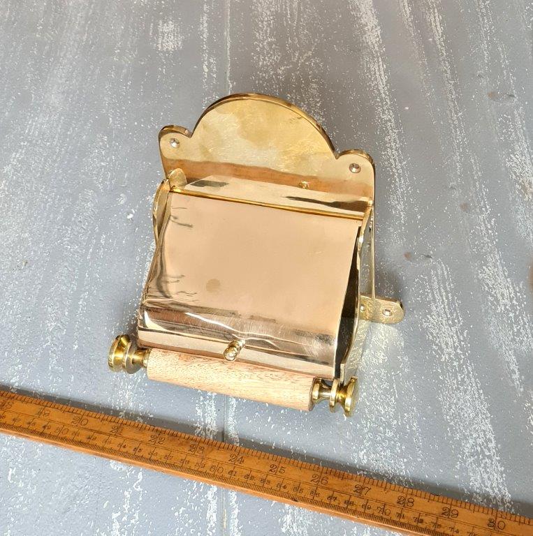 Toilet Roll Holder with Lid PLAIN Solid Brass 150mm - Image 3