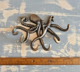Multi Hook OCTOPUS Angled Head Antique Brass 125 x 185mm