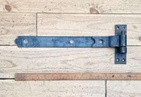 Hook & Band Cranked Self Colour Antique Iron 450mm
