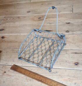 NAPKIN HOLDER Mesh 180 x 180mm x 65mm High with Keyhole Hanger