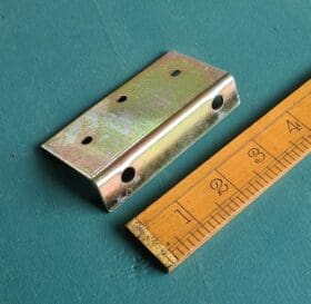 Bed Bracket / Construction Countersunk Holes 90mm
